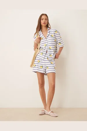 ASOS Shorts med striber og citronbroderi