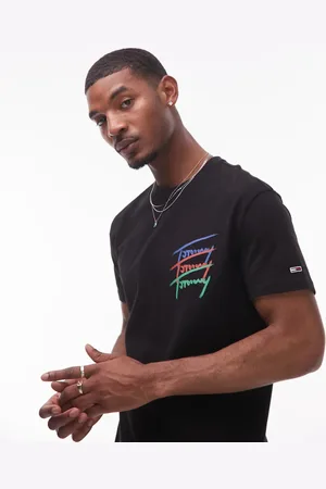 Tommy Hilfiger T-shirt med gentaget signaturprint på ryggen