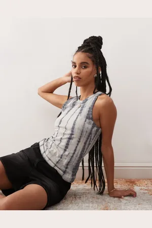 Weekday Sort tanktop med batikfarve