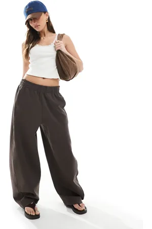Stradivarius STR - Brune joggingbukser med tøndeformede ben