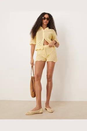 ASOS Lysegule hæklede strikkede shorts