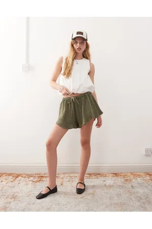 Reclaimed Grønne flagrende shorts i ostelærred