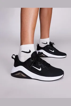 Nike Zoom Bella 7 - Sorte sneakers med hvide detaljer