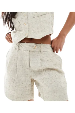 VERO MODA Havrefarvede skræddersyede shorts med plisseringer foran - Del af sæt-Neutral