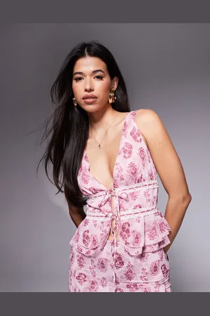 Princess Polly Top med bindebånd foran og pink paisley-blomstermønster i chiffon - Del af sæt