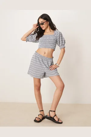 ASOS Top i seersucker med smocksyninger og pufærmer og firkantet hals - Del af sæt