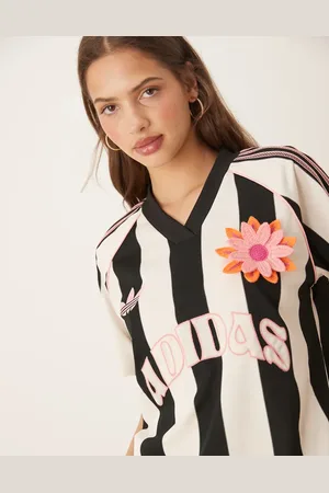 adidas Oversized fodboldtrøje med sorte og hvide striber