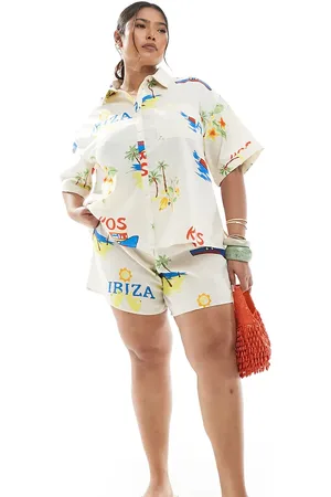 Pieces® Pieces Curve - Cremehvide shorts med høj talje og ferieprint - Del af sæt-Gul