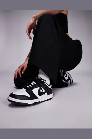 Nike Dunk Low - Unisex - Sneakers i /sort