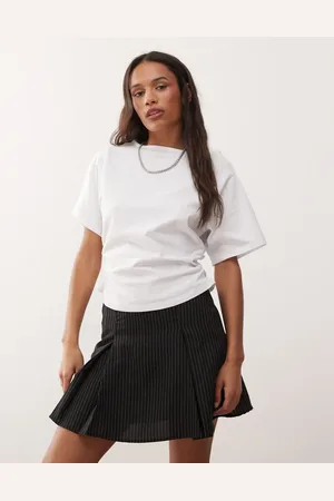 Reclaimed T-shirt med lige hals, tætsiddende talje og rynkedetaljer