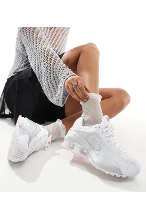 Nike Shox R4 - Unisex - Hvide sneakers