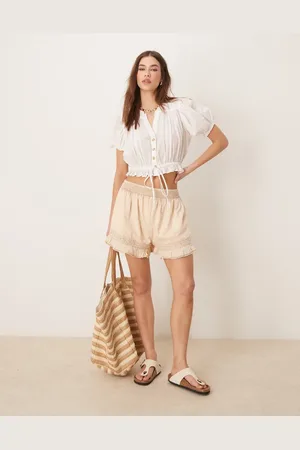ASOS Shorts med detaljer i dobbymateriale med blondedesign-Neutral