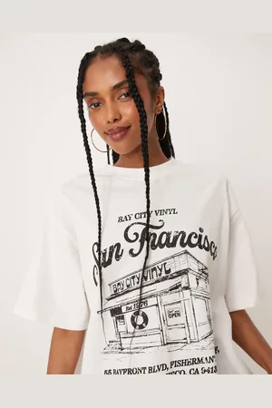 ASOS Cremehvid oversized T-shirt med 