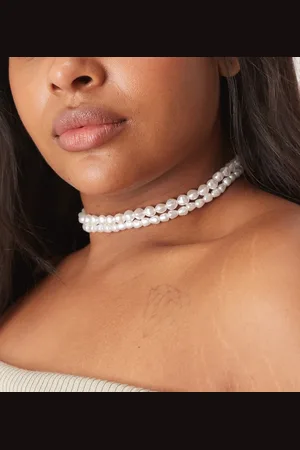 ASOS ASOS DESIGN Curve - Choker-halskæde med imiterede ferskvandsperledetaljer