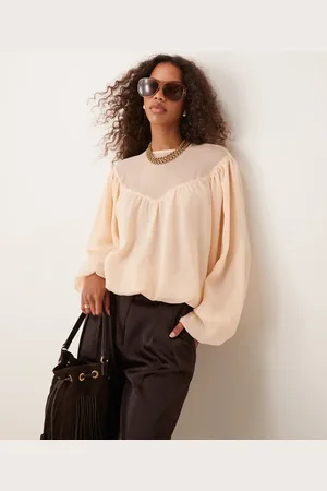 ASOS Ferskenfarvet top med pufkant og gennemsigtig detalje over skuldrene-Sort