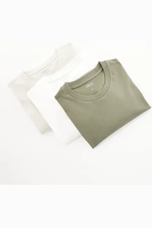 ASOS Essentials - Pakke med 3 T-shirts med rund hals i forskellige farver