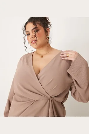 ASOS ASOS DESIGN Curve - langærmet top med slå-om-detalje