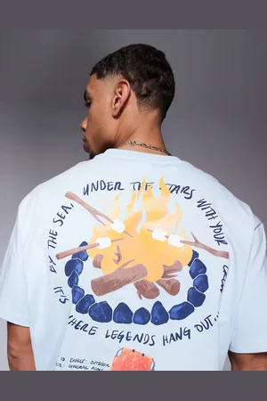 Bershka Lyseblå T-shirt med lejrbålsprint