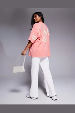 ASOS Weekend Collective - Icon - Vasket oversized T-shirt med beige logo på ryggen-Orange