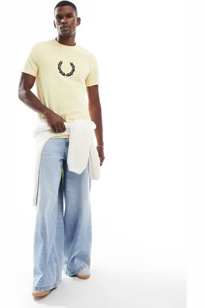 Fred Perry Gul T-shirt med grafik