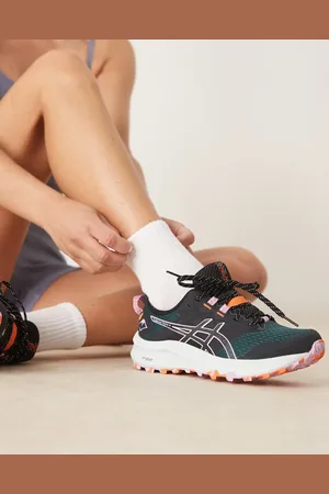 Asics Trabuco Terra 2 - Mørkegrønne sneakers med orange detaljer