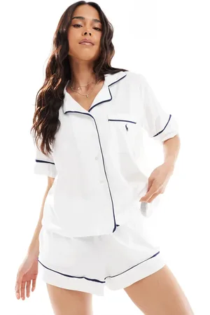 Ralph Lauren Hvidt pyjamassæt med kortærmet skjorte og shorts med kontrastkanter