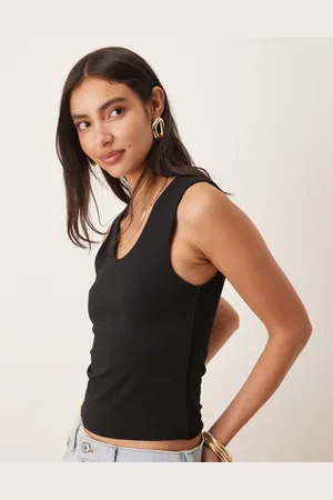 ASOS Top med dyb rund hals og blød finish