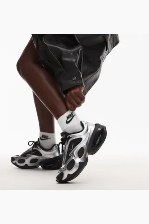 Nike Air Max - Muse - Unisex - Sneakers i /metallisk sølvfarve