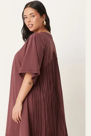 ASOS ASOS DESIGN Curve - Chokoladebrun T-shirt-minikjole med swing-snit og frynsedetaljer på ryggen