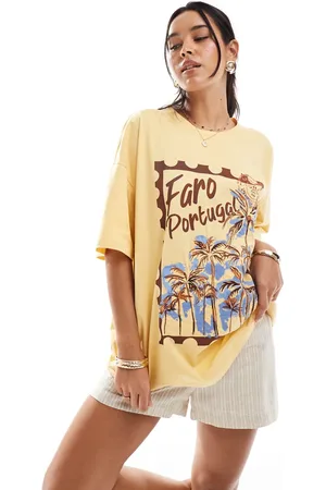 ASOS Lysegul oversized T-shirt med frimærkegrafik