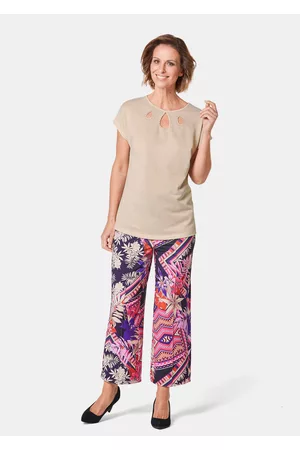 GOLDNER Elegantti neulospaita, jossa kiiltolankaa - beige - Gr. 20