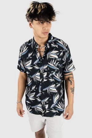 Salty Crew Floral Flyer Tech Woven Paita