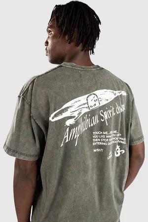 Misfit Amphibian Spirits T-paita