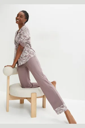 bonprix Pyjama nappilistalla ja käärittävillä hihoilla