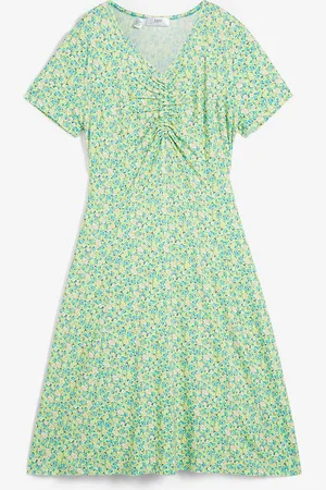 bonprix Polviin ulottuva jerseymekko viskoosista, lyhythihainen