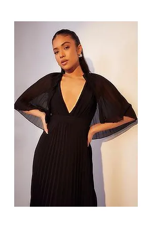 Boohoo Petite Pleated Cape Bridesmaid Maxi Dress