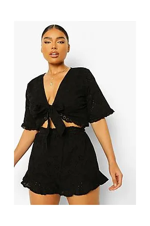 Boohoo Plus Broderie Tie Front Shorts Co-ord