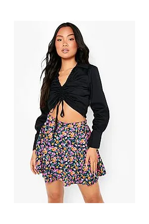 Boohoo Petite Ditsy Floral Mini Skater Skirt