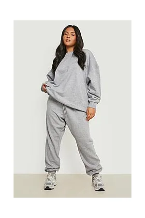 Boohoo Plus Basic Cuffed Hem Joggers