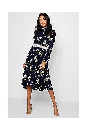 Boohoo Boutique Floral Long Sleeve Skater Dress