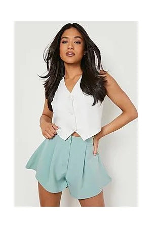 Boohoo Petite Tailored Flare Short