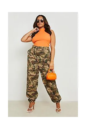 Boohoo Plus Camo Cuffed Cargo Trousers