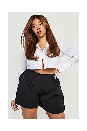 Boohoo Plus Pleated Tailored Shorts