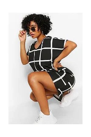 Boohoo Plus Grid Print Oversized T-Shirt Dress