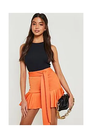 Boohoo Crepe Frill Belted Skort