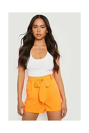 Boohoo Petite Belted Tailored Short