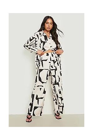 Boohoo Petite Abstract Print Wide Leg Trousers