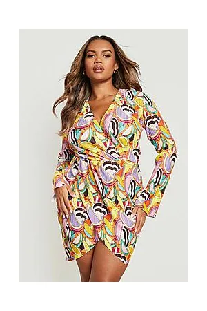 Boohoo Plus Premium Abstract Plisse Wrap Dress