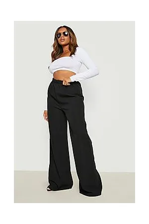 Boohoo Plus Elasticated Waist Pocket Cargo Trousers