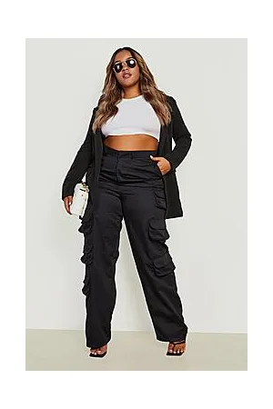 Boohoo Plus Multi Pocket Straight Leg Cargo Trouser